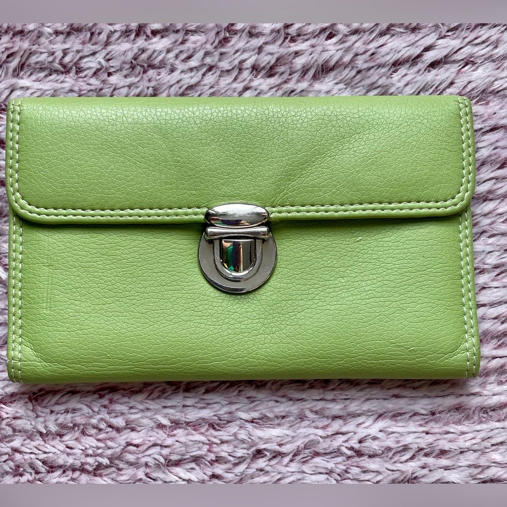 Green Wallet